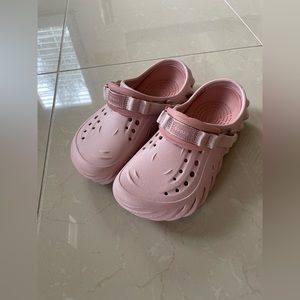 WOMEN'S CROCS ECHO CLOG SHOES